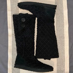 UGG Australia crisscross knit boot